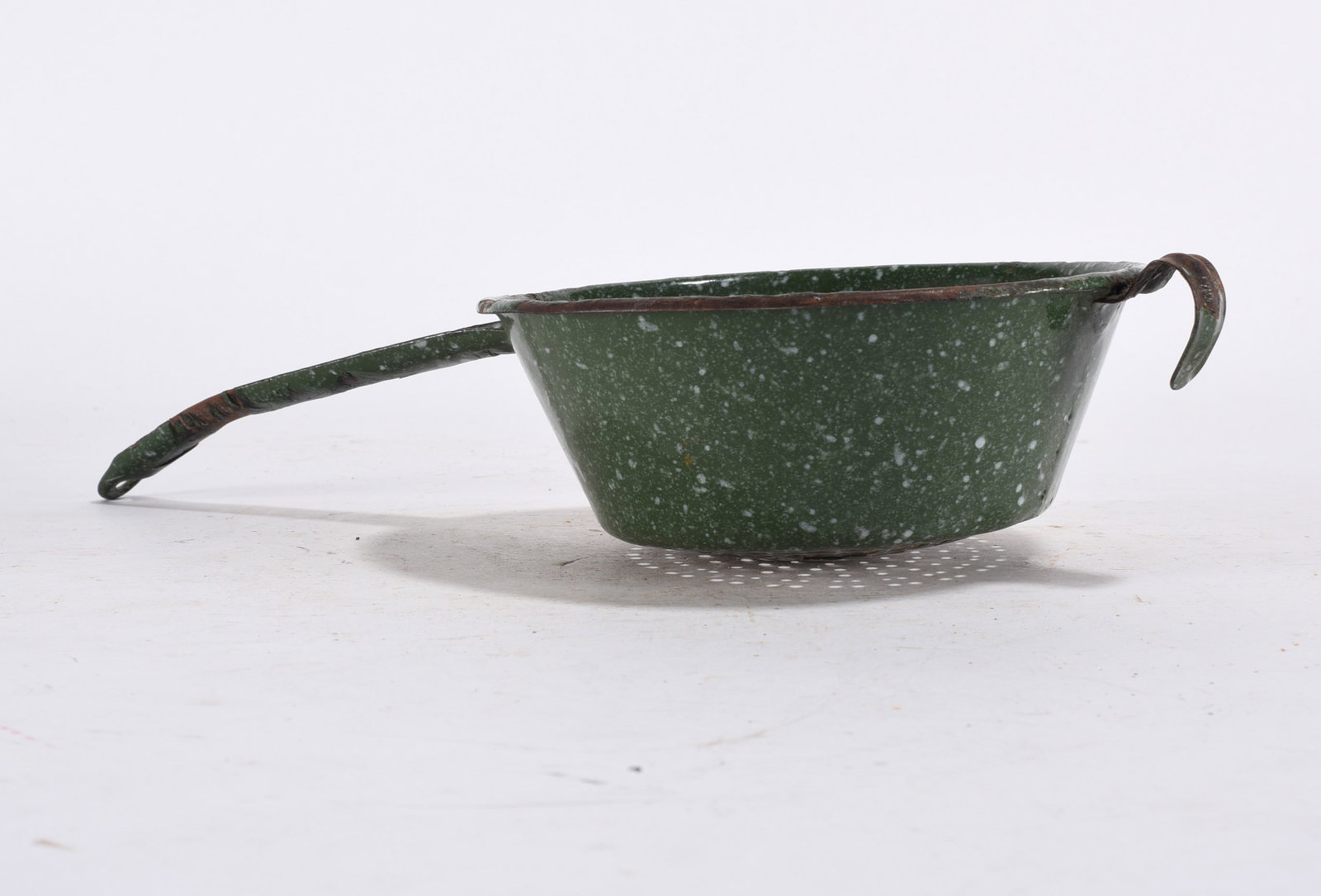 Green Swirl Graniteware Basin: Green Swirl Graniteware Basin