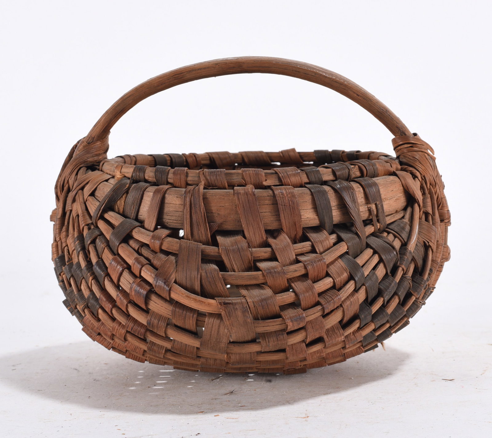 Antique Oak Split Two Color Basket: Antique Oak Split Two Color Basket