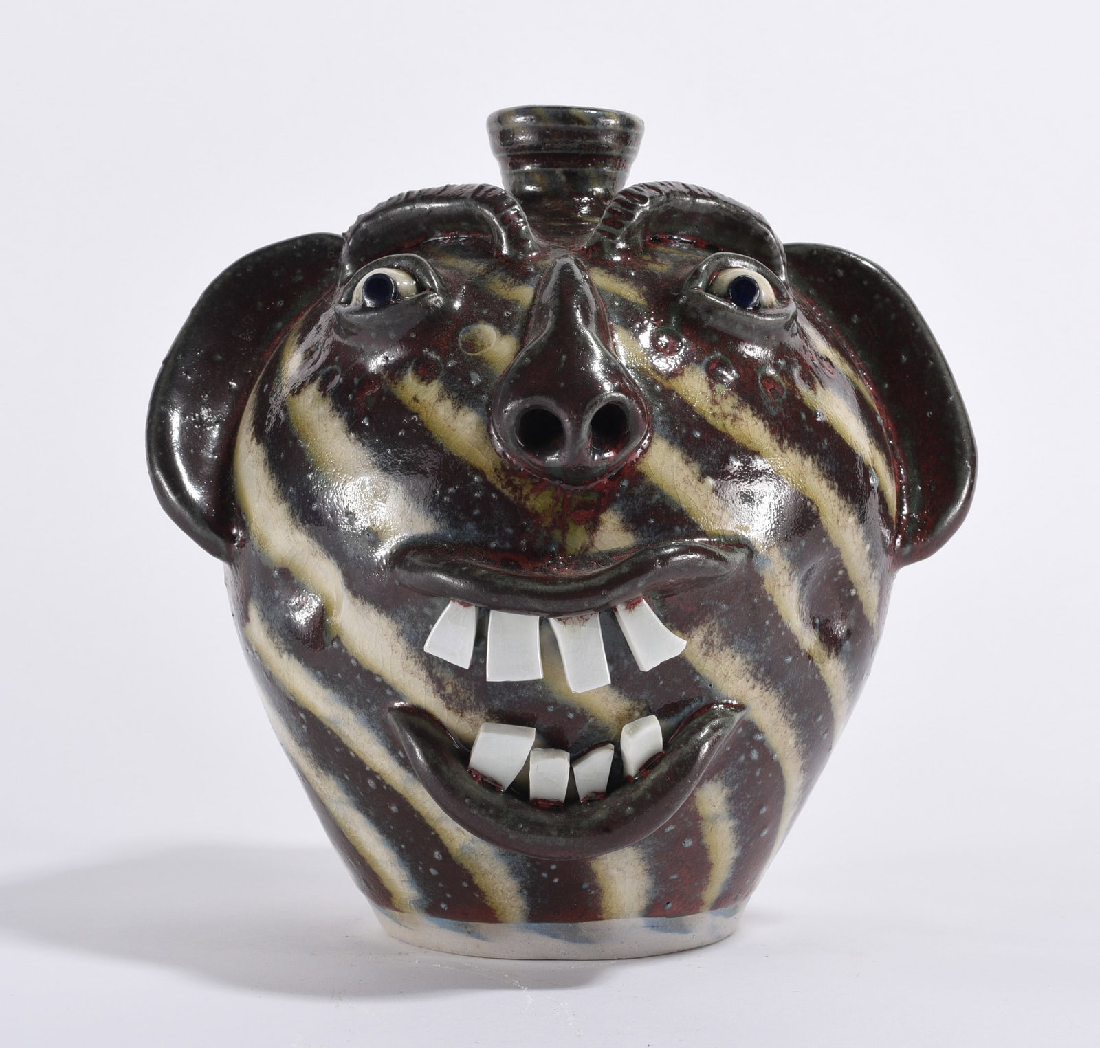 AV Smith Swirl Face Jug (1 of 4)