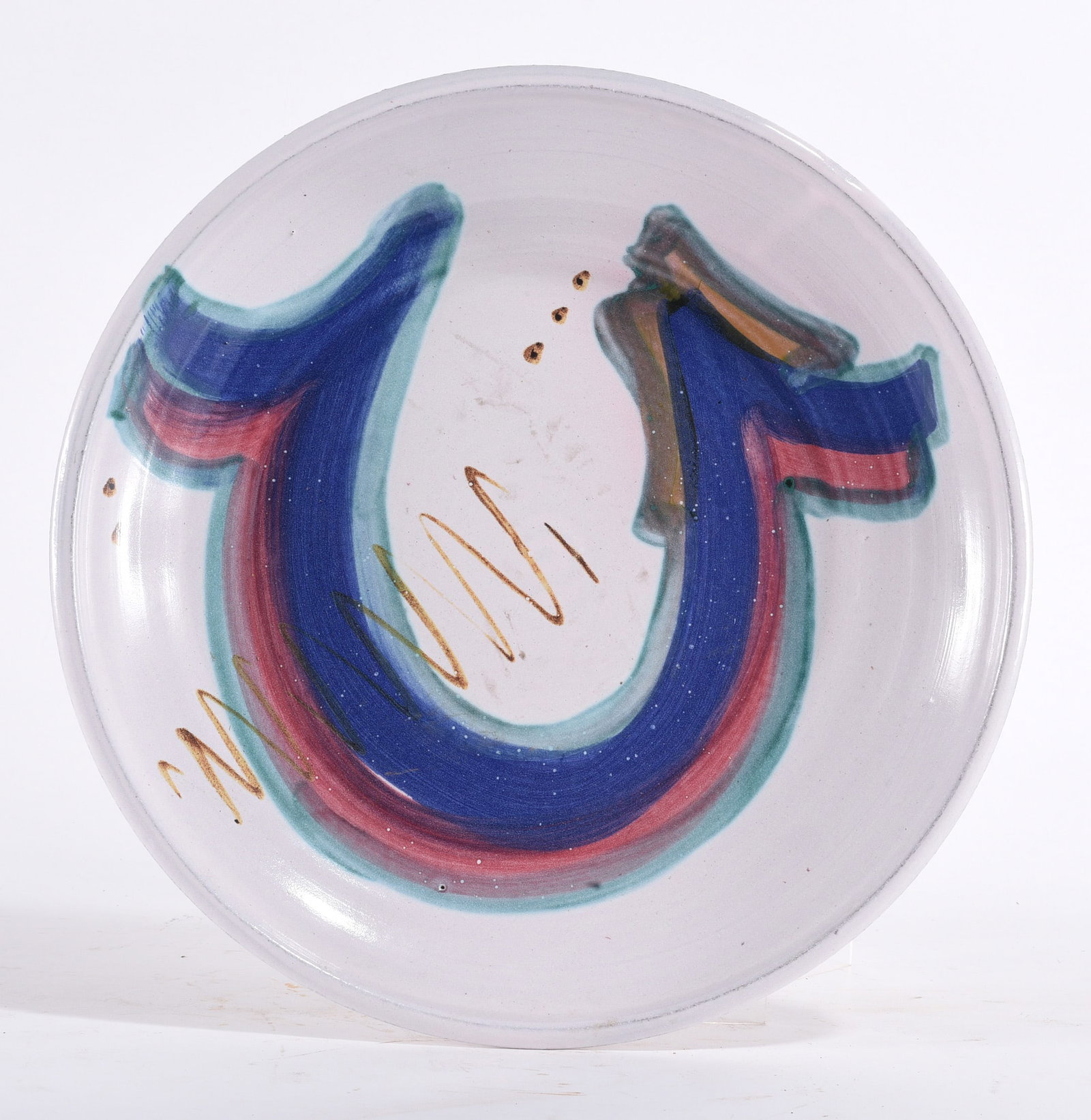 Robin Mangum Studio Pottery Plate: Diameter 16" - decorated pottery plate signed on back. please see photos for condition. All items are in estate condition We do offer in house shipping for items under 36" boxes 10"x10"x10" we can shi