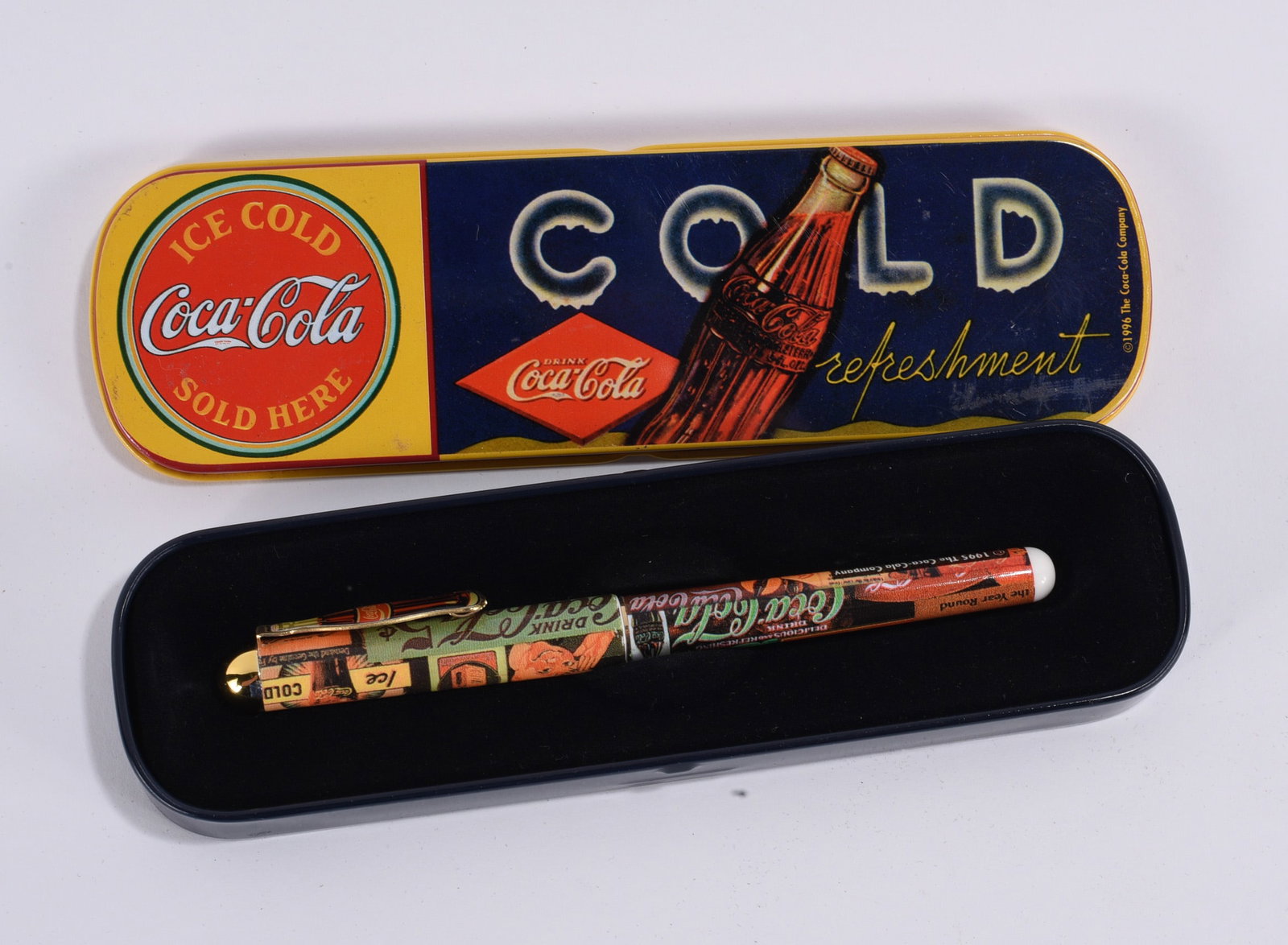 Coca-Cola Advertising Tin and Pen Set (1 of 1)