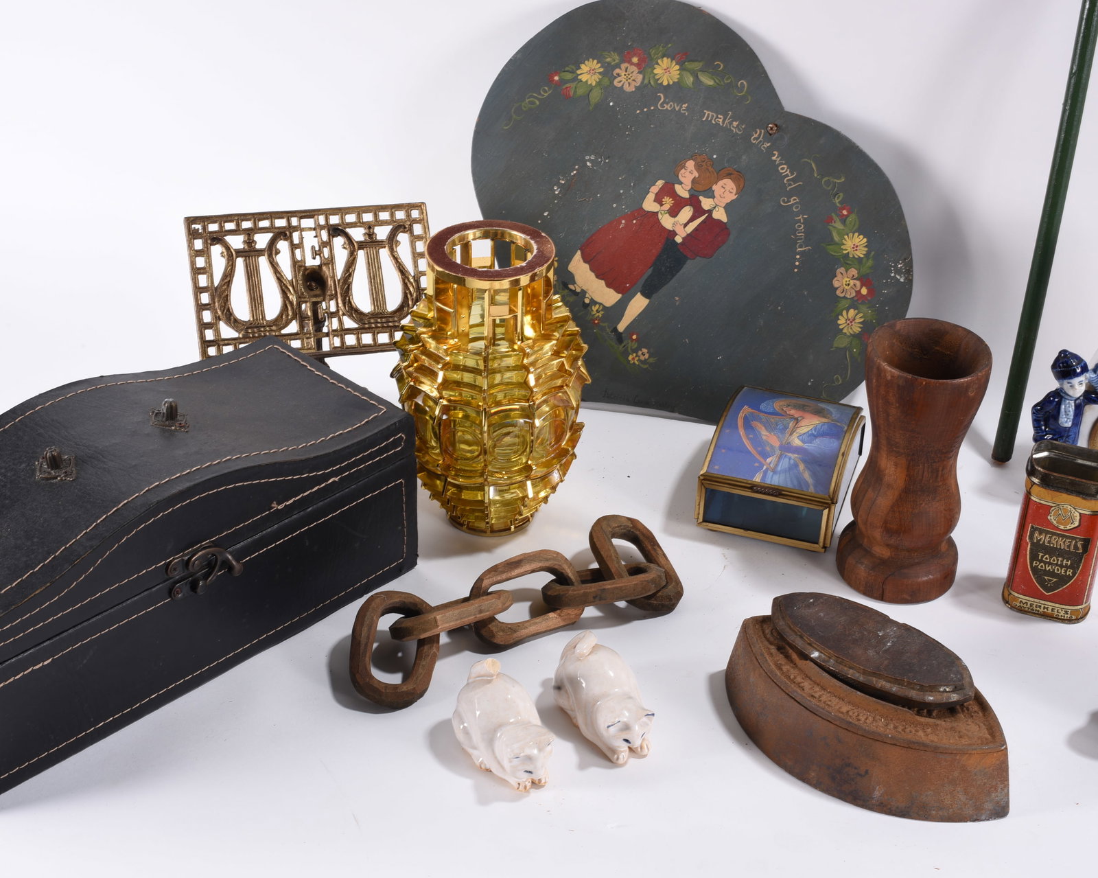 Mixed Decorative Household Items Group - 2