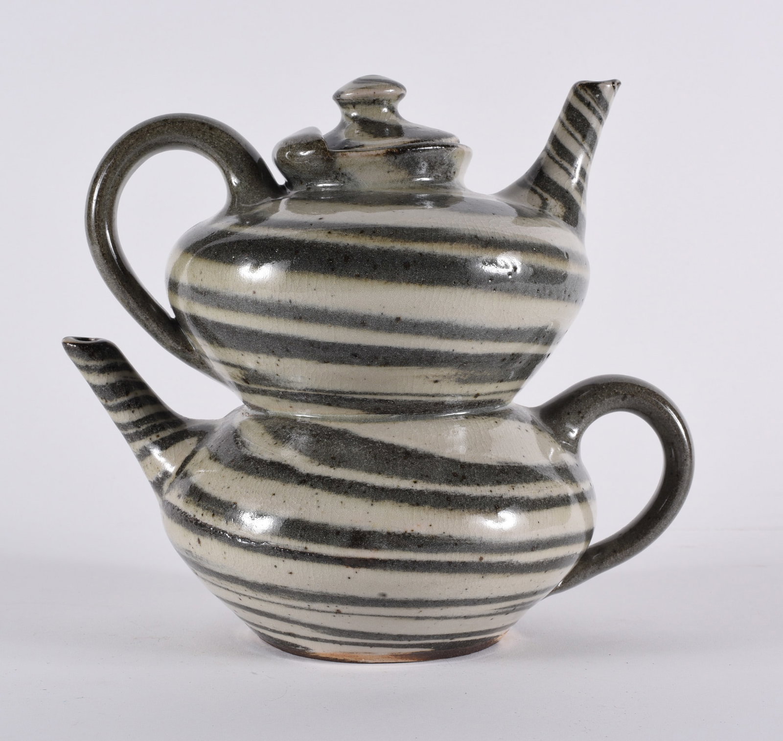 Michael Gates Pottery Teapot (1 of 4)