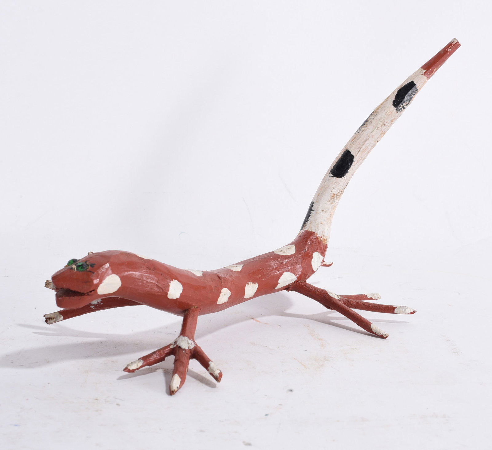 Ed Lambden Folk Art Carved Lizard: 6"x9" -- carved wood and paint. Signed on bottom. please see photos for condition. All items are in estate condition We do offer in house shipping for items under 36" boxes 10"x10"x10" we can ship for