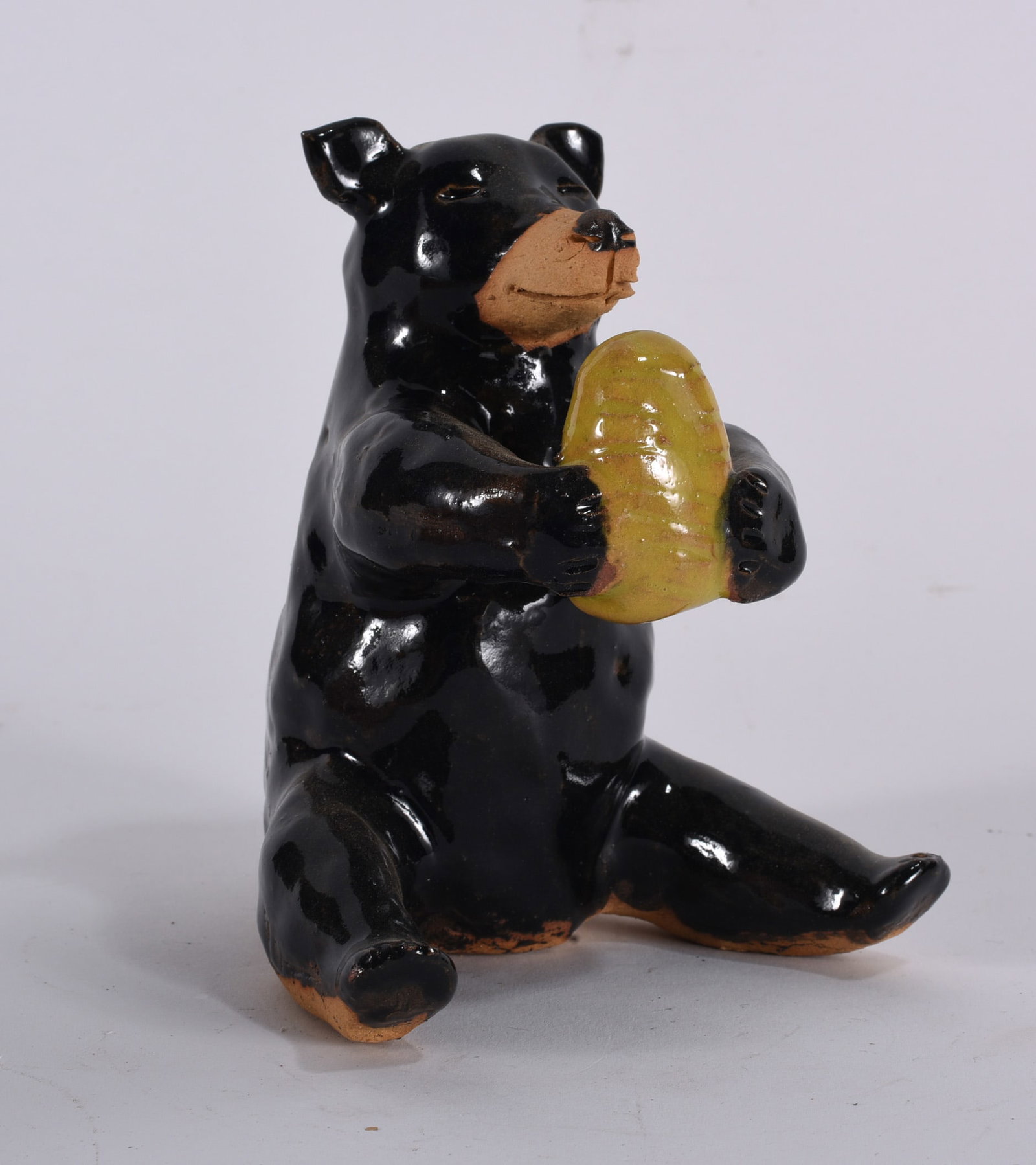 Lynn Bailey Bear Figural (1 of 3)