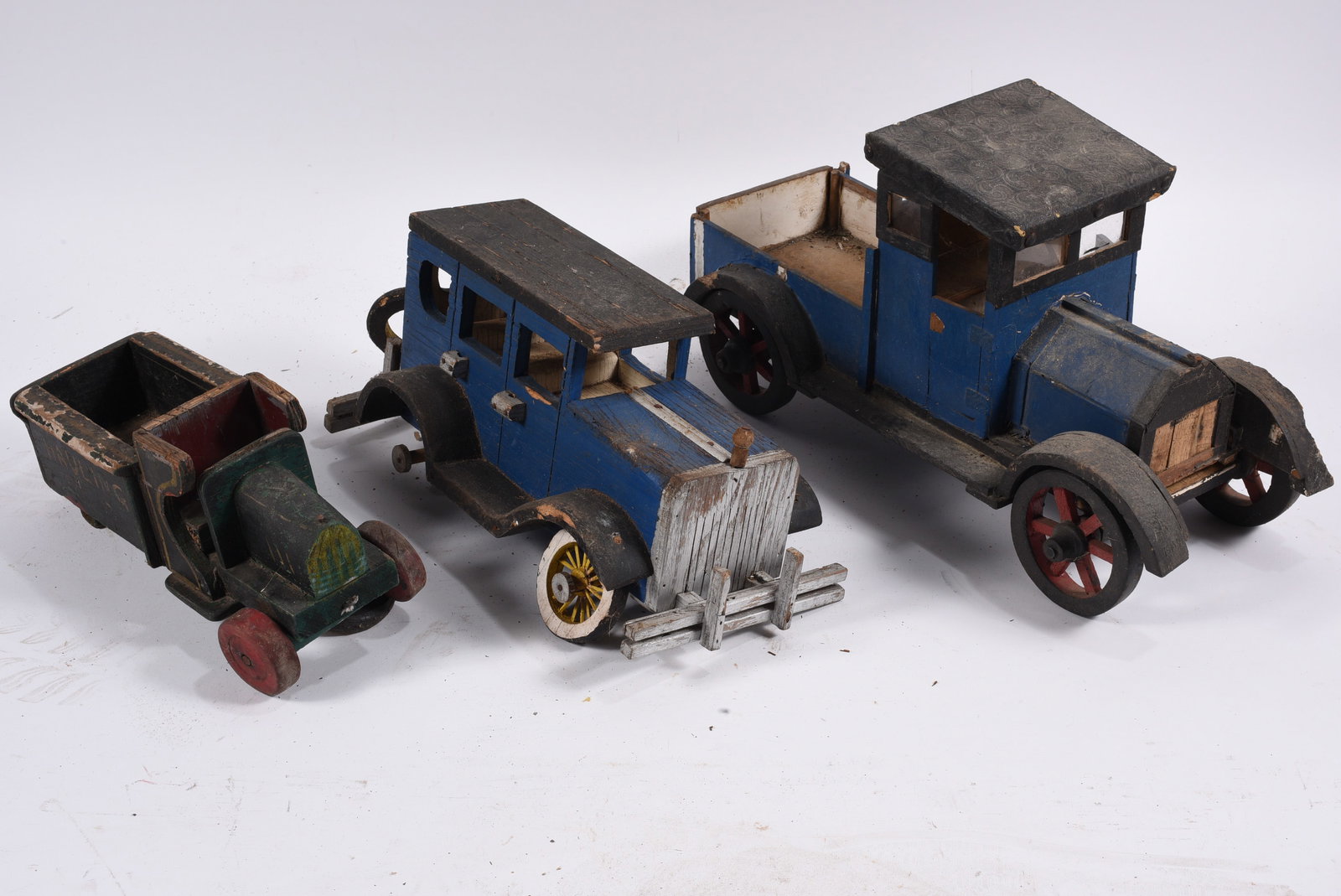 Three Cars One Painted by Benny Carter (1 of 3)
