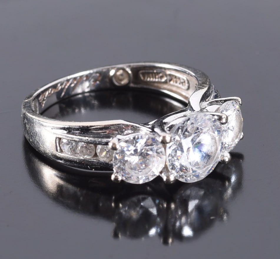 14k white gold diamonique 3 cz stone ring. Size 7 - 4.6 gram.: 14k white gold diamonique 3 cz stone ring. Ring. Size 7 - 4.6 gram.