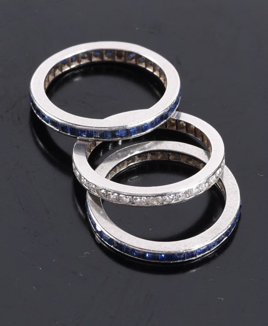 14k eternity ring - 1 sapphire 2 topaz. Ring. Size 5 - 8 grams (1 of 2)
