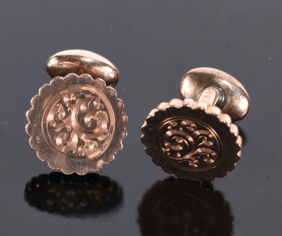Gold fill 10k mens cufflinks. Marked S&C (1 of 2)