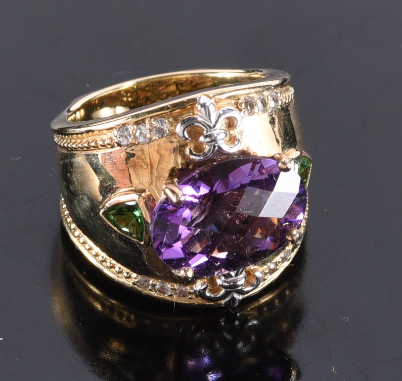 Sterling Silver Michael Valitutti gold plated oval E/W amythest / green side stones. Ring. Size: Sterling Silver Michael Valitutti gold plated oval E/W amythest / green side stones. Ring. Size 6-1/2
