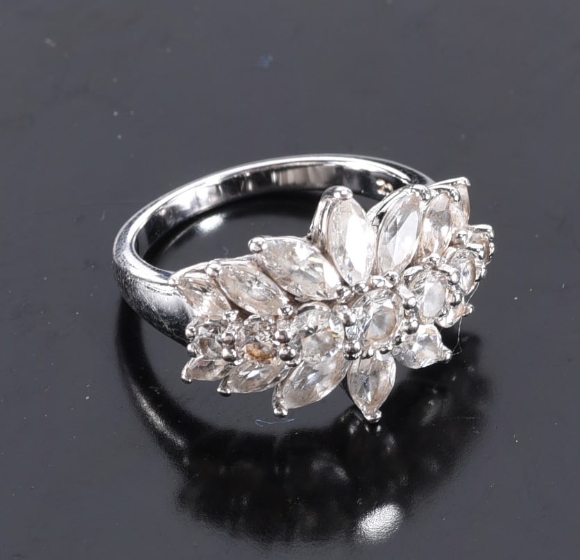 Sterling Silver cz cluster ring. Ring. Size 6-3/4: Sterling Silver cz cluster ring. Ring. Size 6-3/4