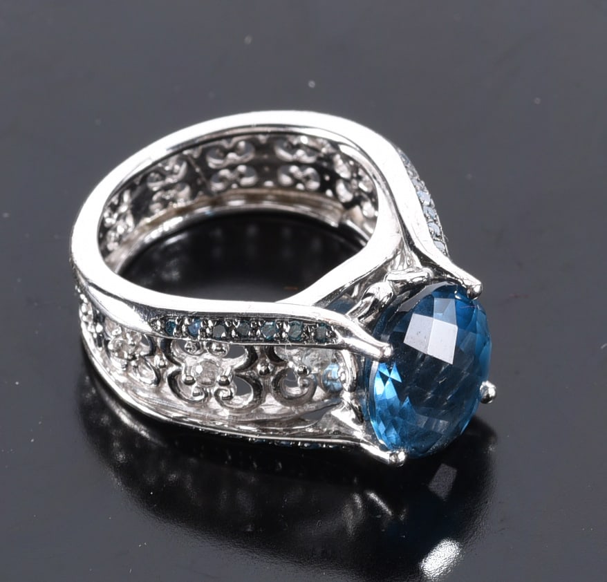 Sterling Silver Victoria Wieck lb topaz. Ring. Size 6-1/2: Sterling Silver Victoria Wieck lb topaz. Ring. Size 6-1/2