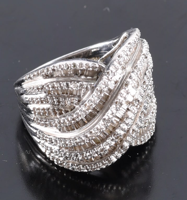 Sterling Silver diamond ring. Ring. Size 7: Sterling Silver diamond ring. Ring. Size 7