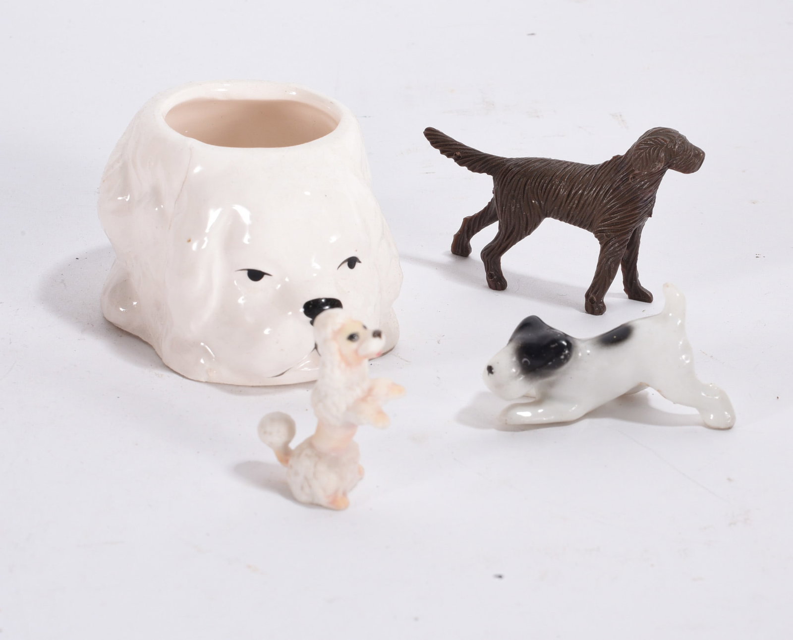 Dog Head Planter with Miniature Dogs (1 of 1)