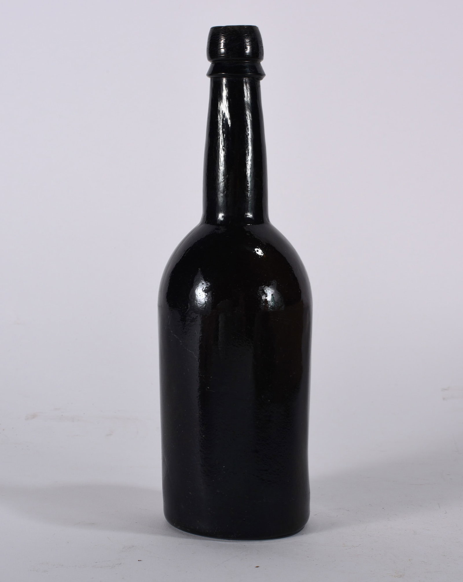 Black Glass Ale Bottle (1 of 2)