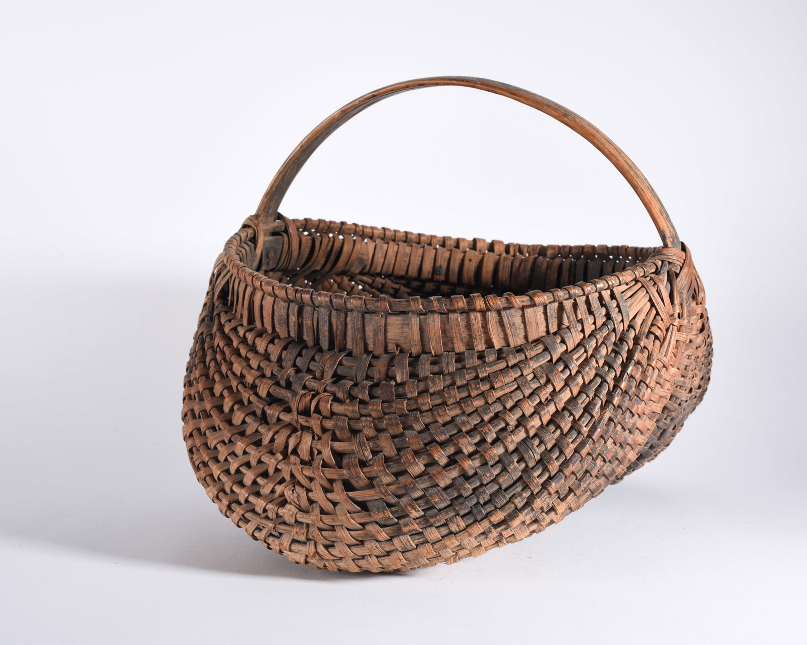 Antique Oak Split Buttocks Basket - 4