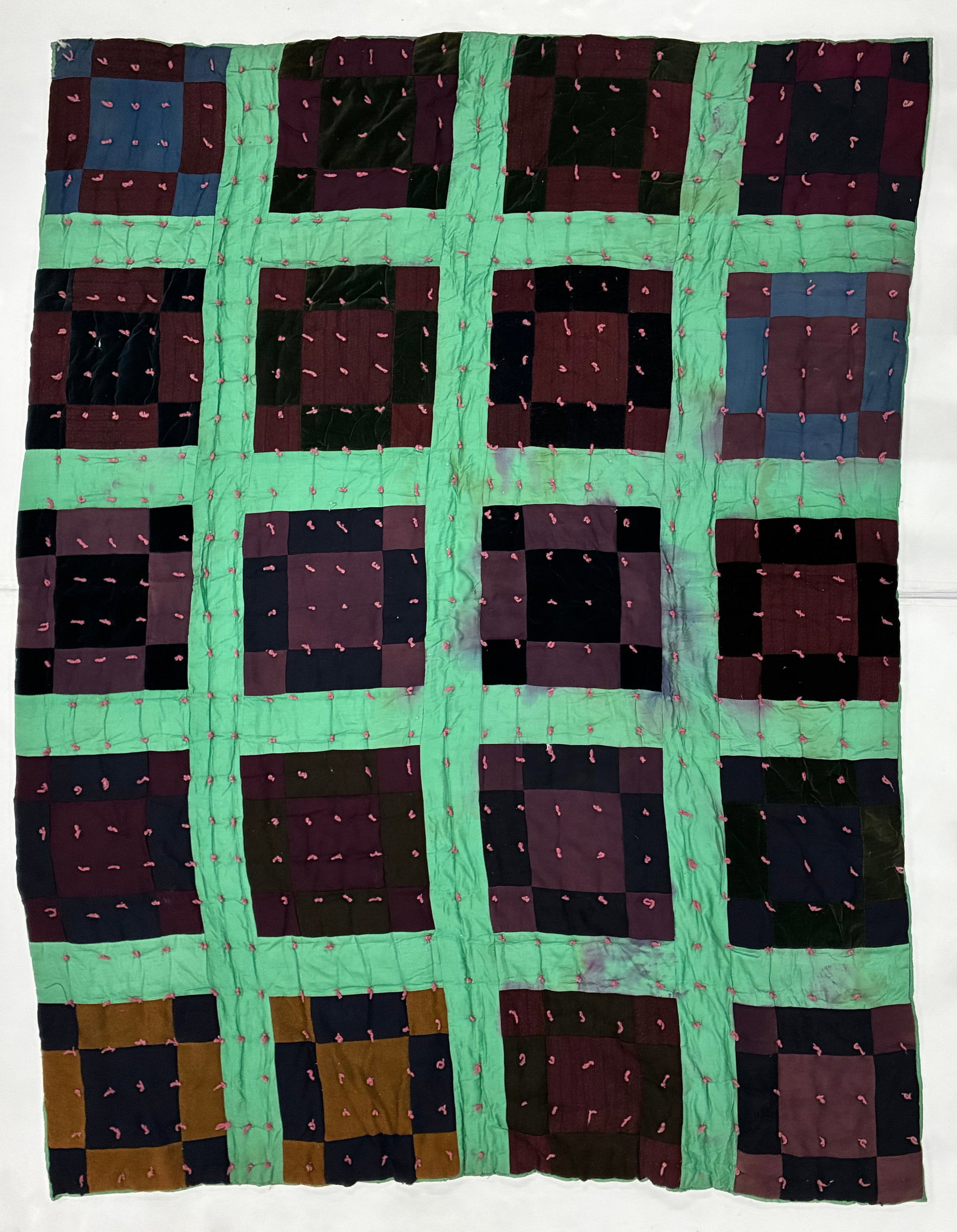 American Textile Quilt: American Textile Quilt 83"x63"
