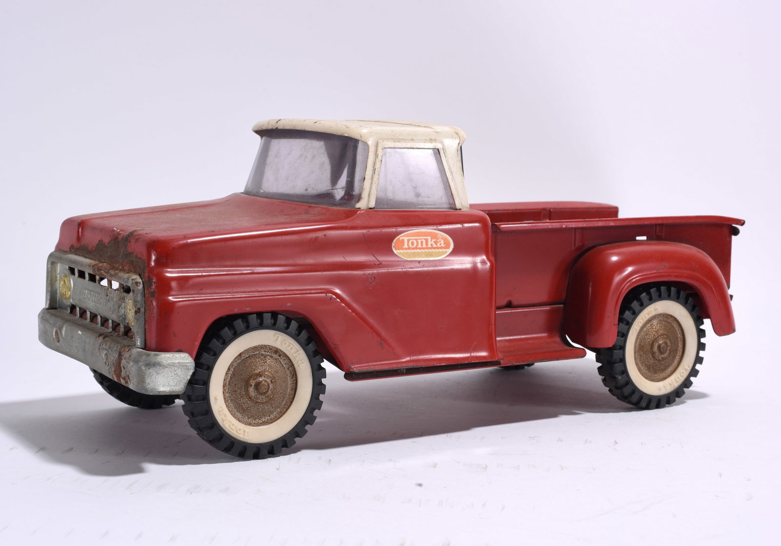 Tonka Pressed Steel Pickup Truck (1 of 3)