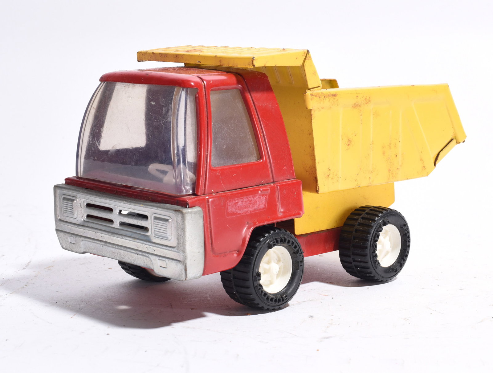 Pressed Steel and Plastic Dump Truck (1 of 3)