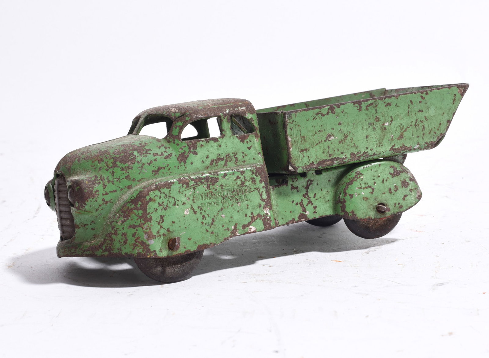 Wyandotte Pressed Steel Dump Truck (1 of 3)
