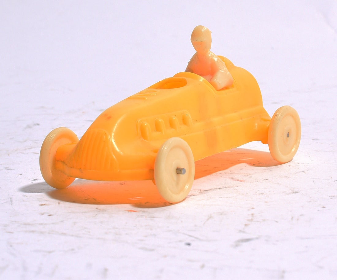 Open-Wheel Race Car with Driver Figure (1 of 2)