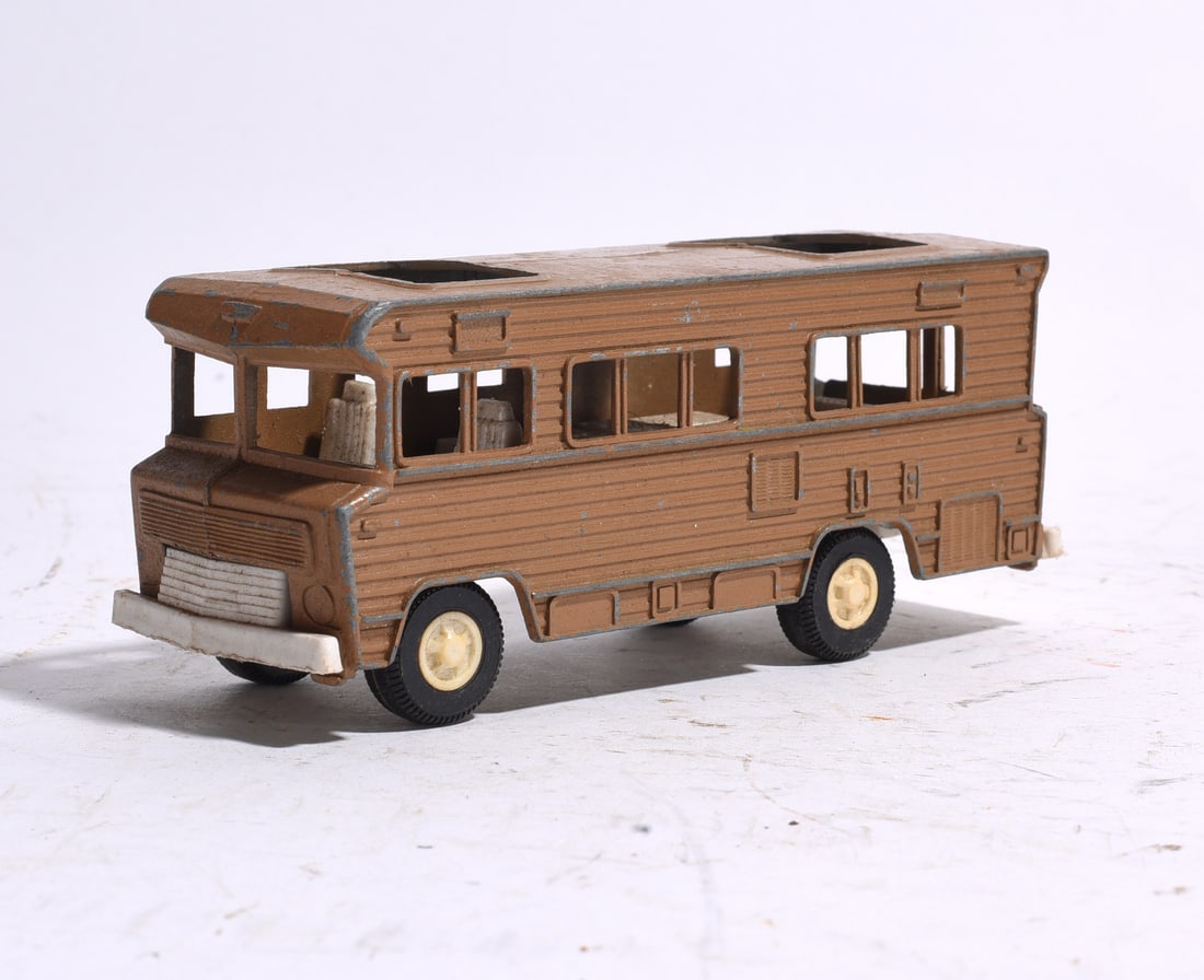 Brown Recreational Motorhome Toy (1 of 2)