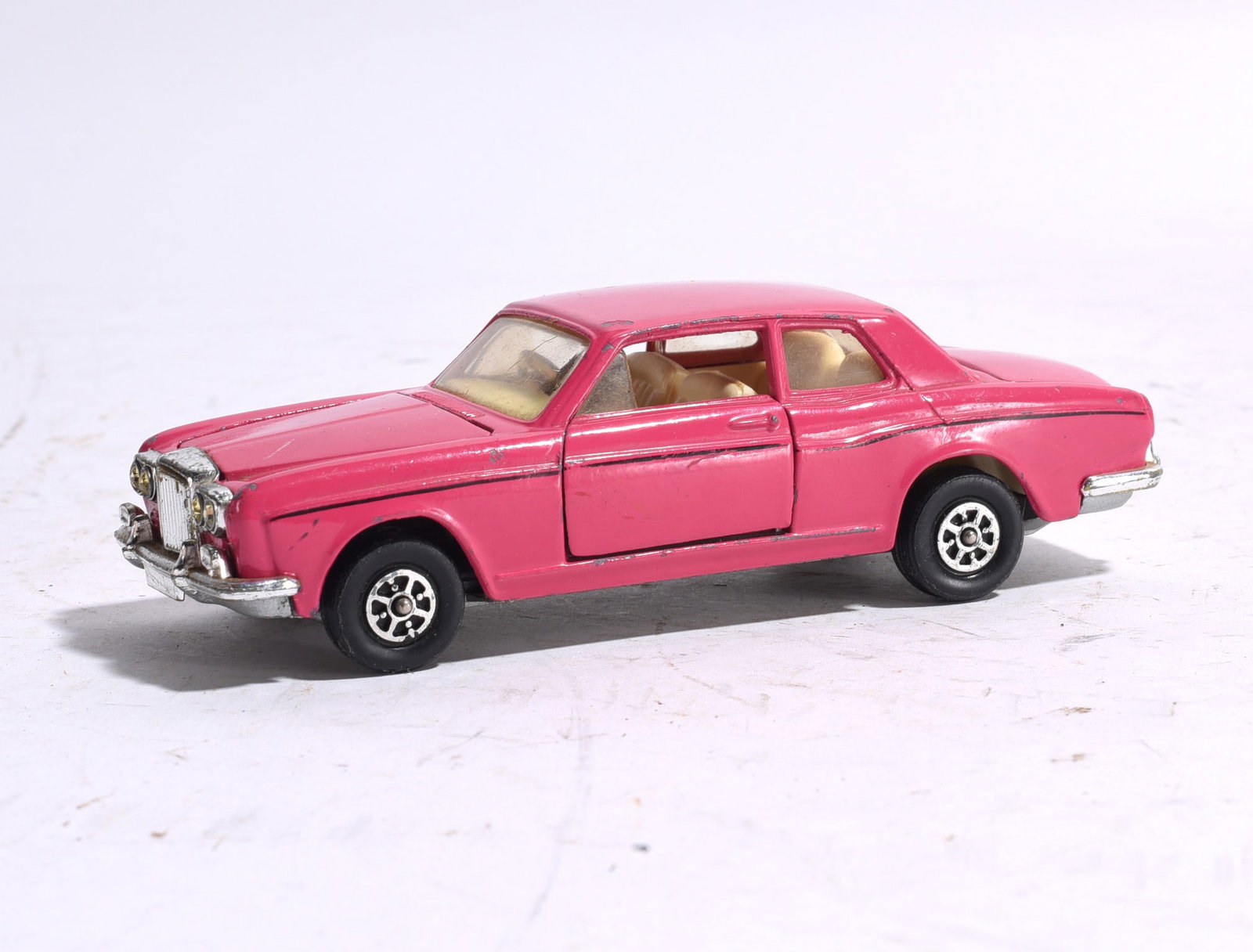 Corgi Rolls-Royce Silver Shadow Coupe Die-Cast Automobile (1 of 3)