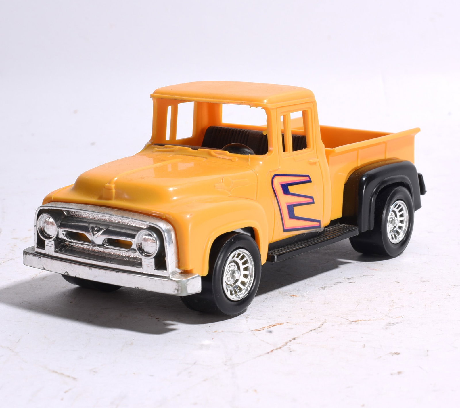 Toy Pickup Truck Bank: Toy Pickup Truck Bank