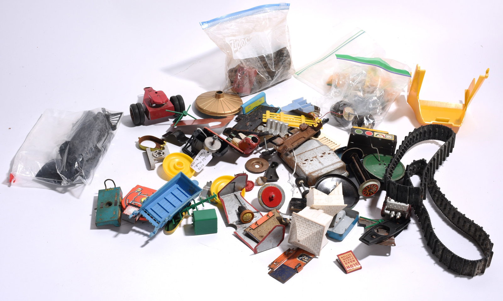 Assorted Toy Parts and Accessories Lot (1 of 1)