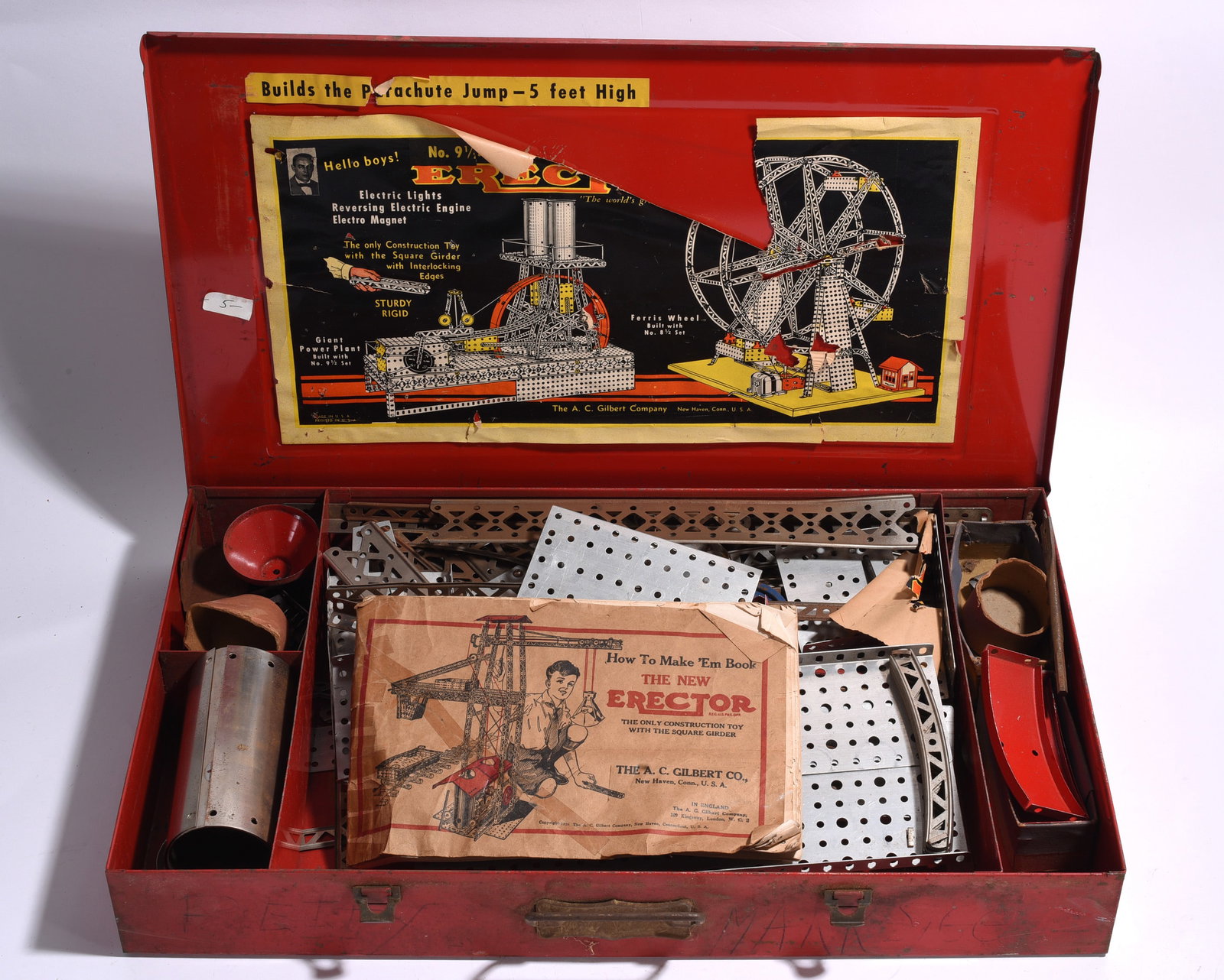 A.C. Gilbert Erector Set in Metal Case (1 of 2)