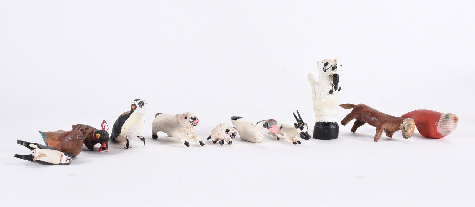 Miniature Folk Art Carved Animals avg 3" (1 of 1)