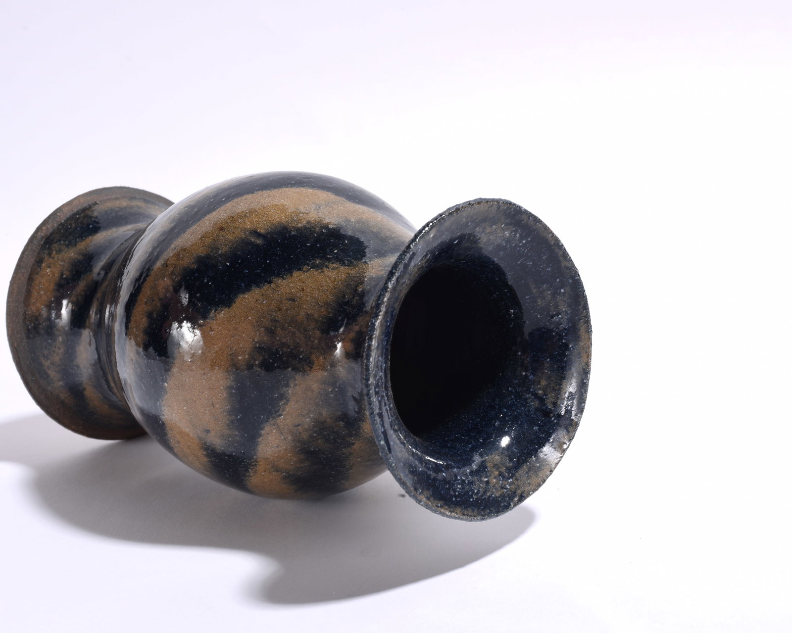 Dwayne Craig Swirl Pottery Vase - 3