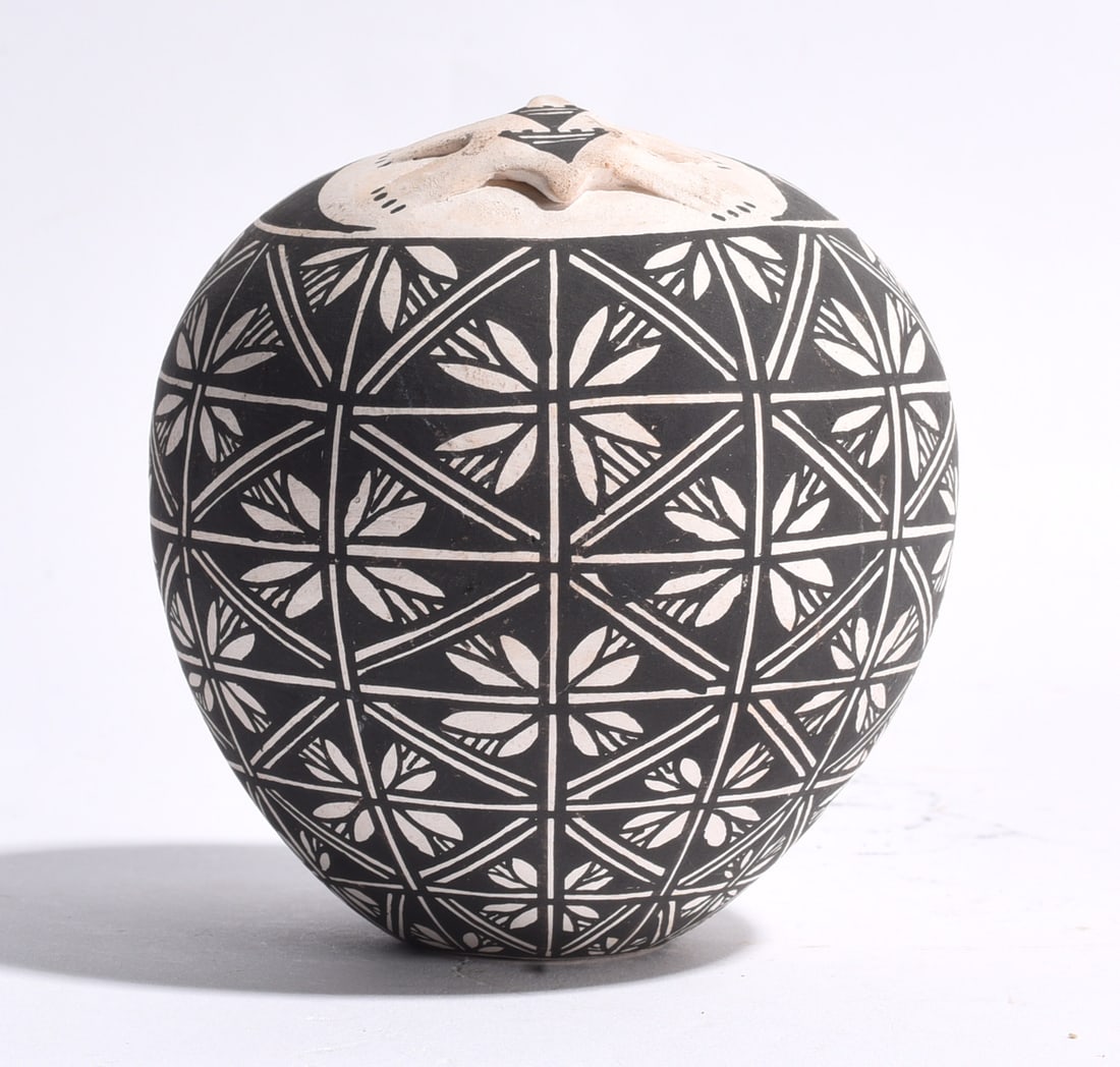 South Western Pottery Signed Acoma New Mexico (1 of 5)