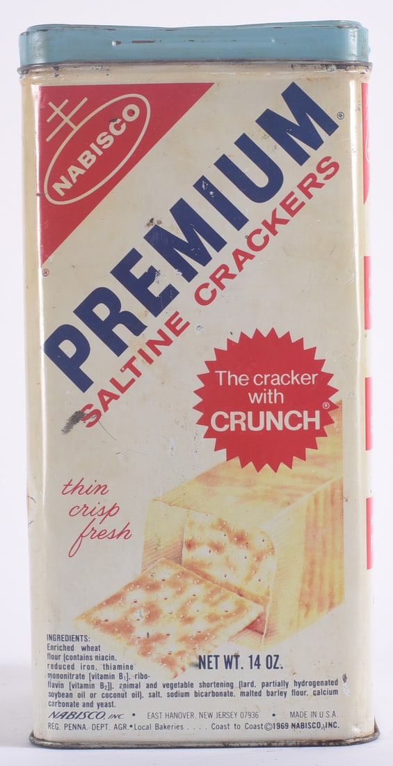 Premium Saltine Crackers Tin (1 of 3)
