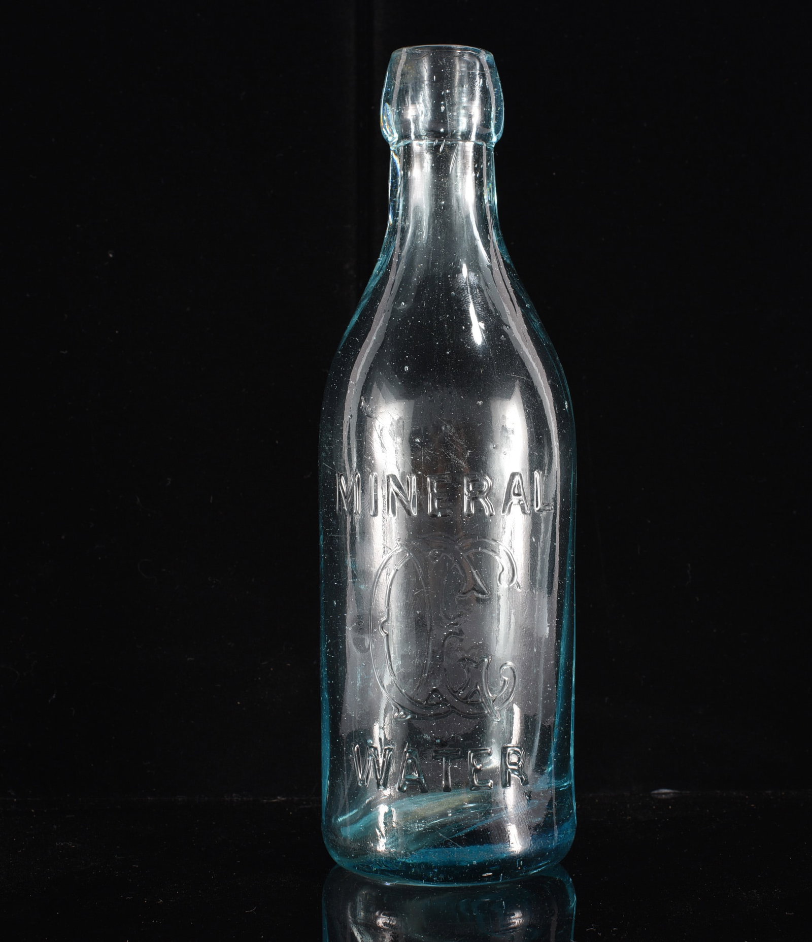 Antique Mineral Water Hutchinson Soda Bottle (1 of 3)
