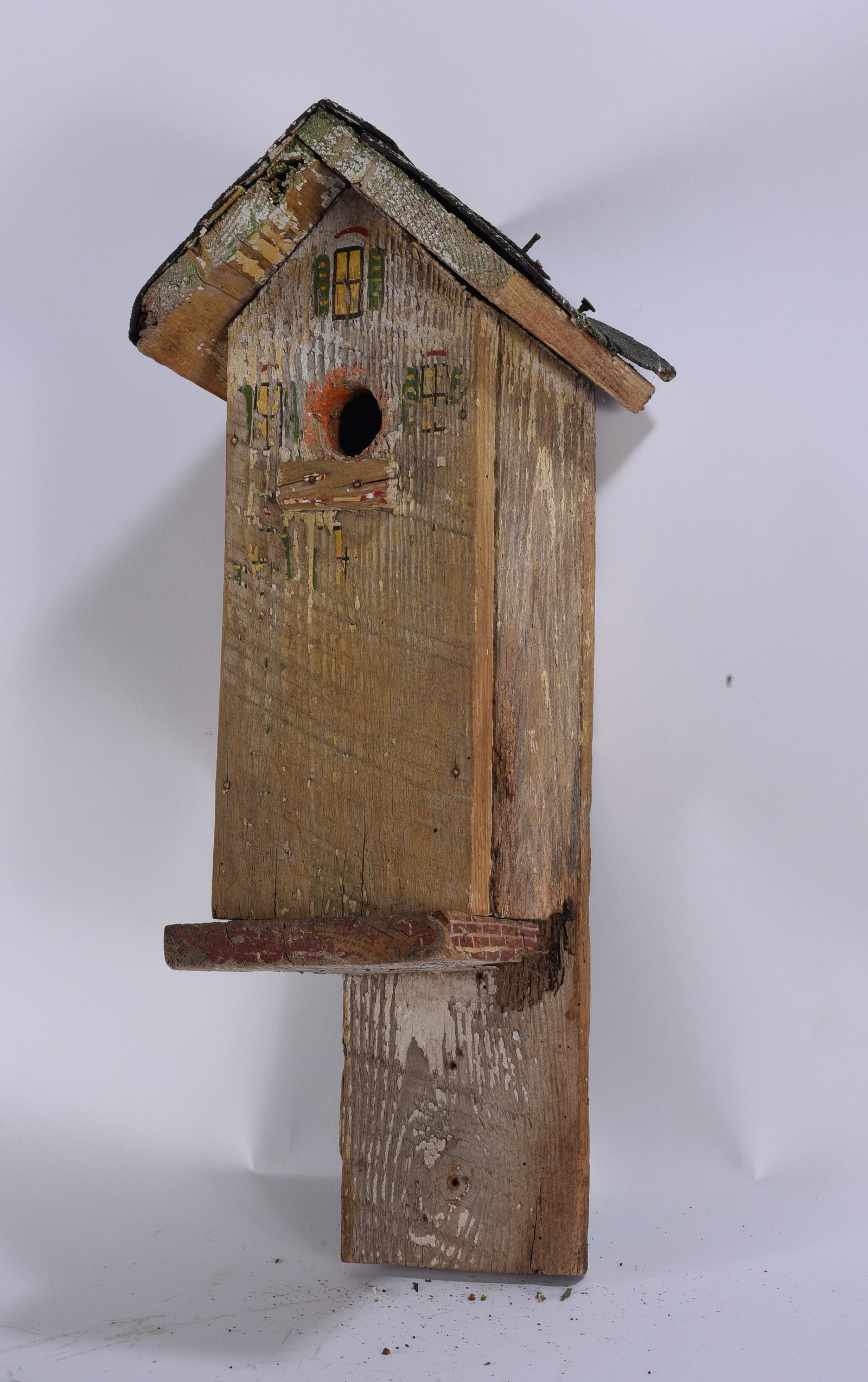 RARE Benny Carter Environmental Bird House w/ Windows: Binford “Benny” Carter Jr. (1943–2014), North Carolina self-taught artist, rare architectural folk-art birdhouse constructed from weathered and reclaimed wood, modeled as a tall narrow house