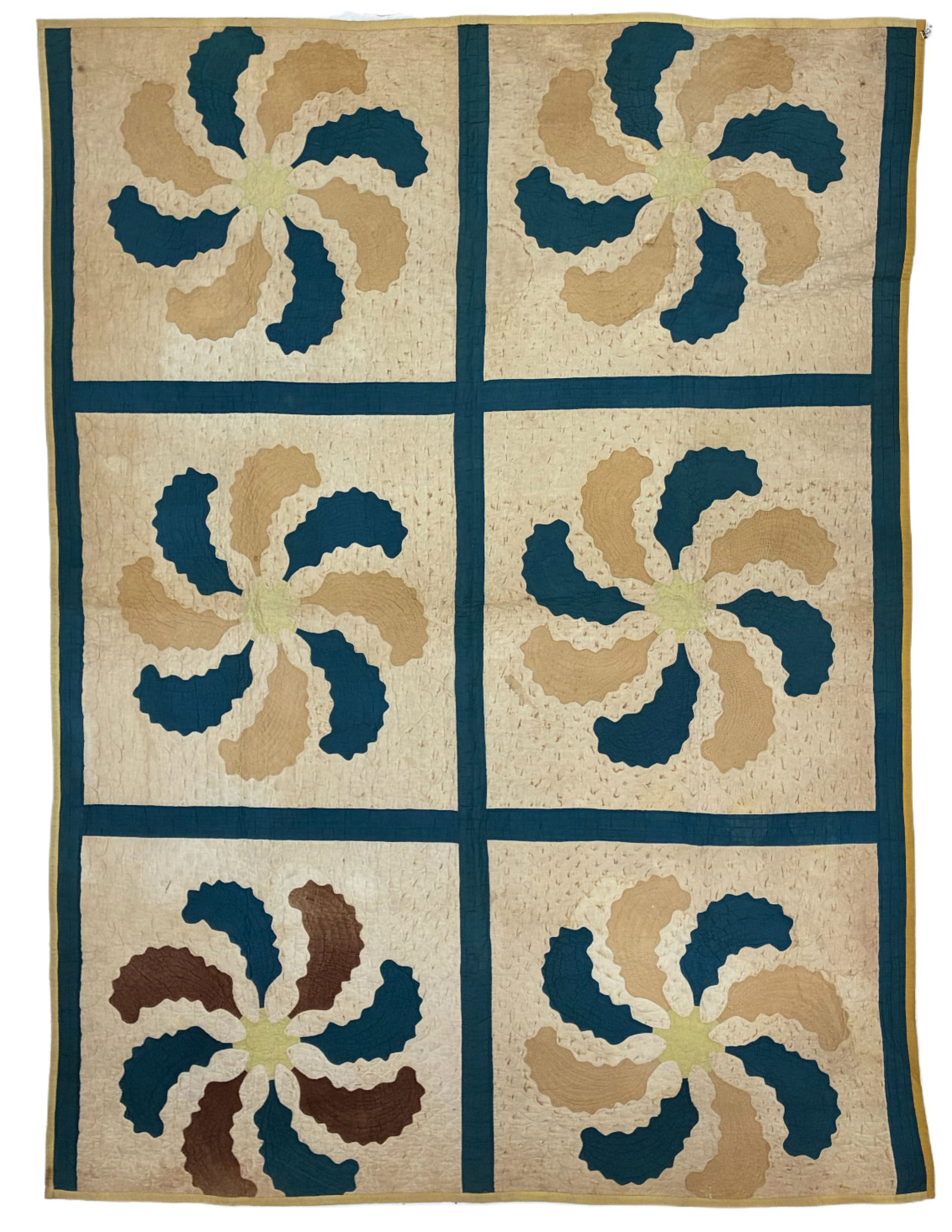 Early 20th Century American Princess Feather Variation Appliqué Quilt (1 of 2)