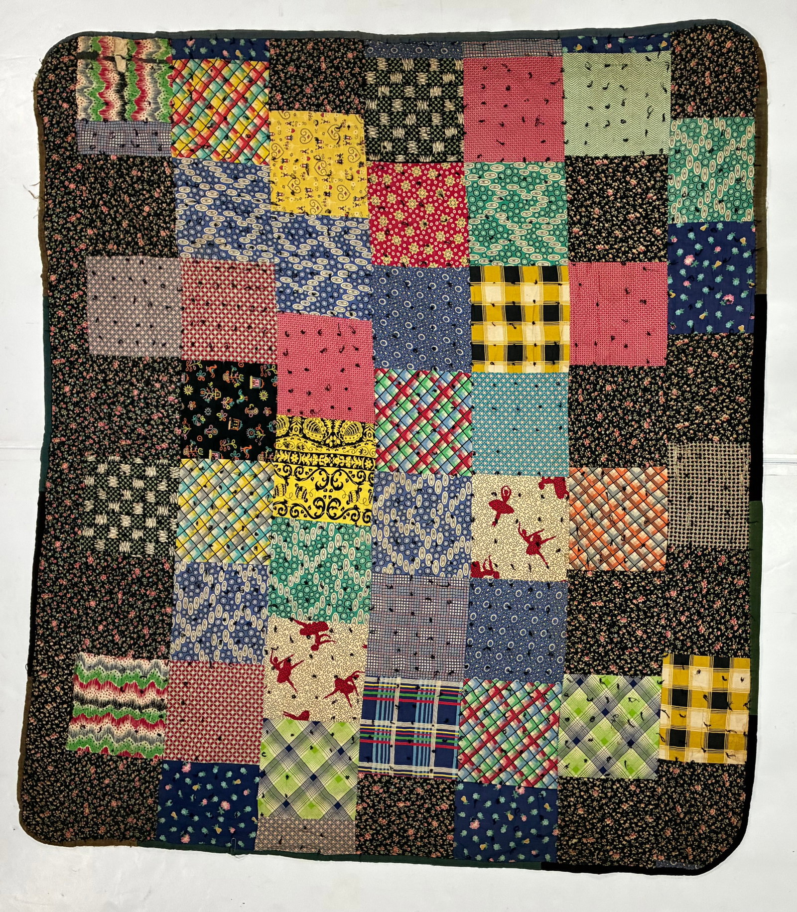 American Scrap Patchwork Utility Quilt with Floral Border (1 of 2)