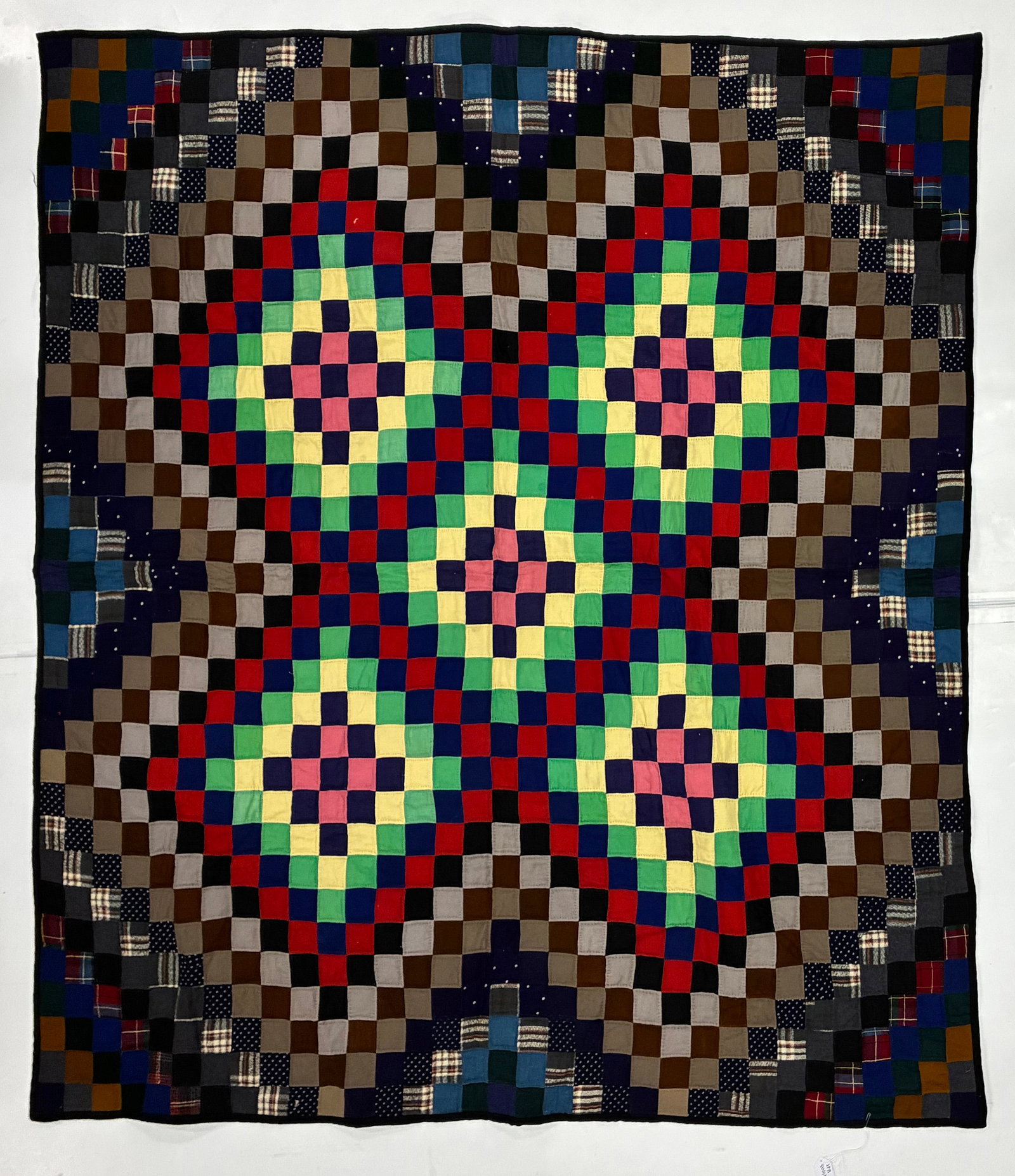 American Textile Quilt ca. 1940 (1 of 2)