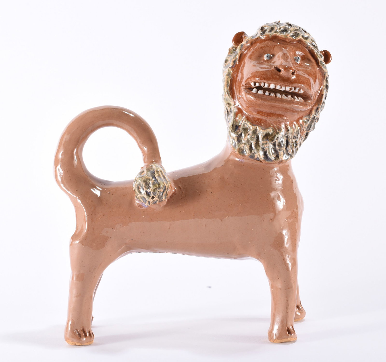 Marvin Bailey Pottery Lion (1 of 4)