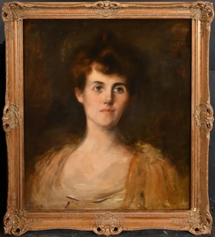 Fine Edwardian Portrait of a Lady 1900's British Oil Painting on Canvas 1900's: Portrait of a Lady British School, early 1900's Circle of Samuel Luke Fildes (1843-1927) British. Bust Portrait of a Lady, Oil on canvas, 24" x 20" (61 x 50.8cm) plus gilt swept frame condition: overa