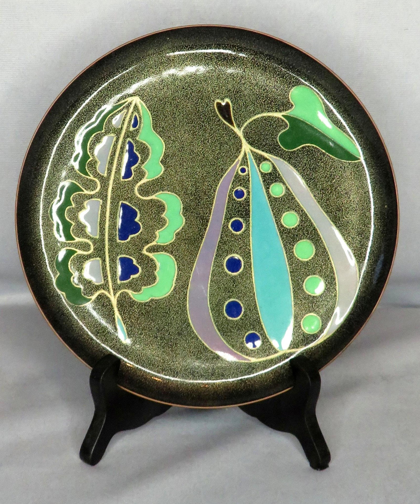 Signed Miguel Pineda Mexican Enameled Copper Plate MCM: Location of Manufacture: Mexico Period of Manufacture: c.1970 Dimensions: 7 3/4" diameter Weight: 14 ounces For your consideration is an exceptionally rare and exceptional example of Miguel Pineda's e