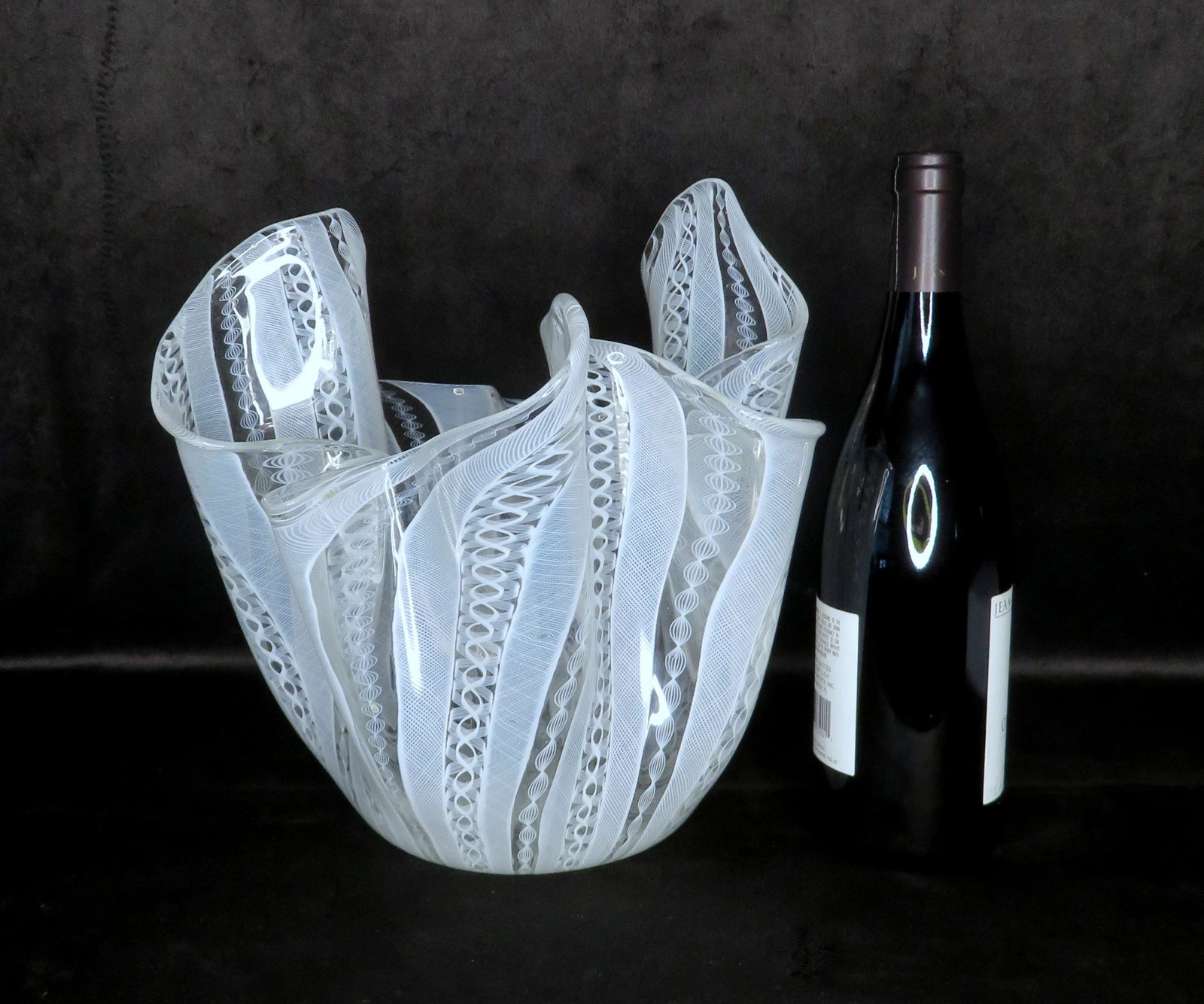 Signed Venini Fazzoletto Latticino Handkerchief Vase: Makers: Paolo Venini / Fulvio Bianconi Location of Manufacture: Italy Period of Manufacture: c.1950 Dimensions: 11 1/4"(h) x 12"(w) x 11 1/2"(d) Weight: 4 lbs. 15 oz. For your consideration is a stunn