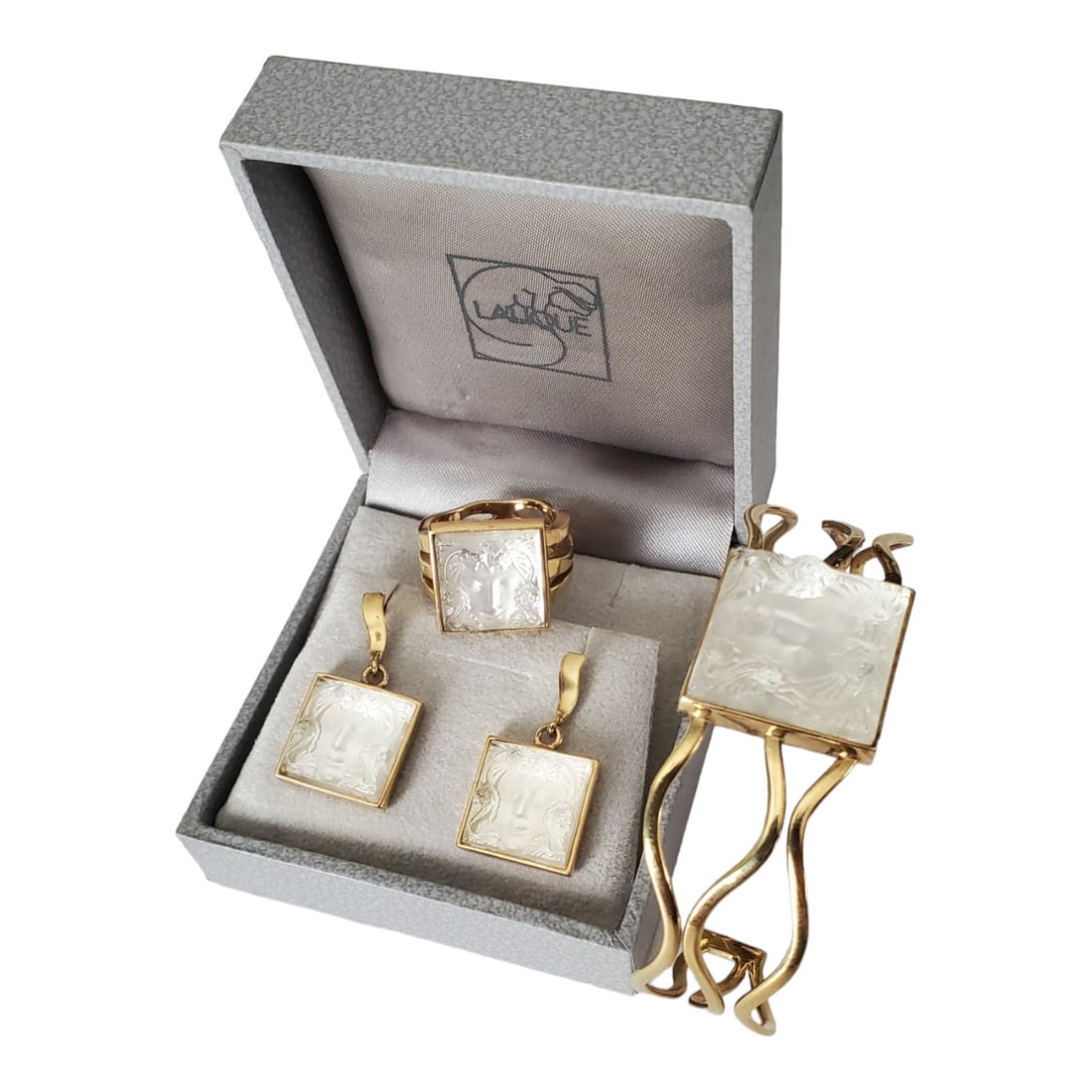 Lalique Jewelry for Sale at Auction