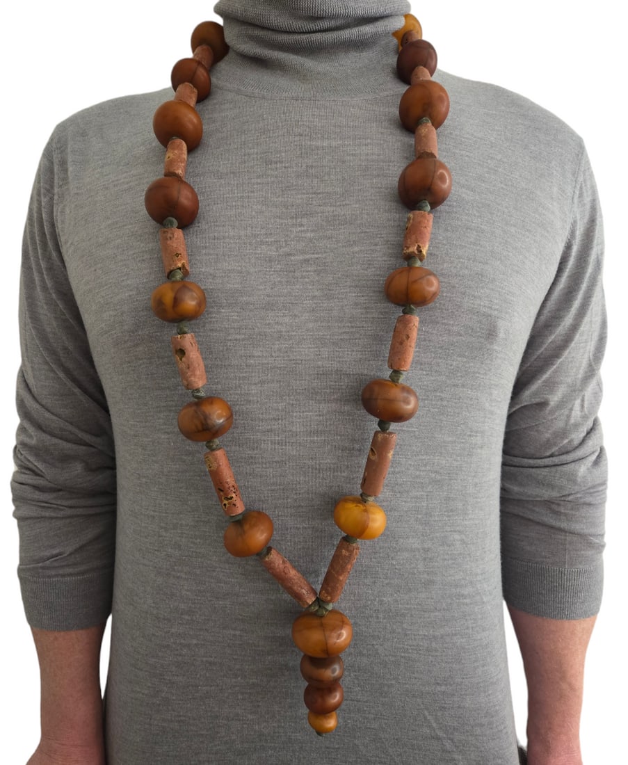 Museum Quality Large Tibetan Amber & Unpolished Red Coral Bead Necklace (1 of 11)