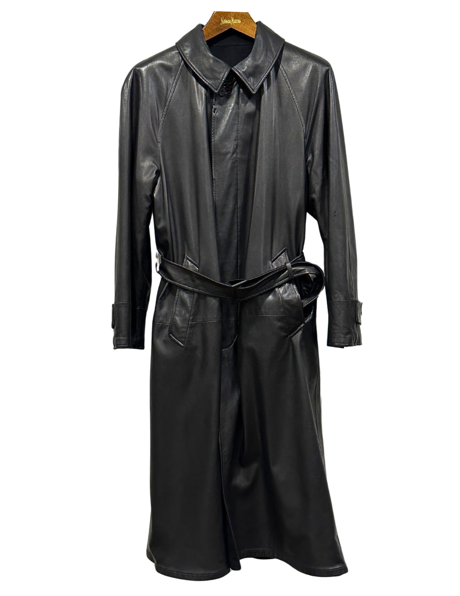 BRIONI, Italy, Reversible Trench Coat, Leather, Cashmere and Wool, Black, Size 40: Brioni unique reversible trench coat. This stylish coat features two coats in one: a soft leather side and a luxurious Cashmere and Wool side. Brand: Brioni, Italy Made in: Italy Color: Black Size: 40