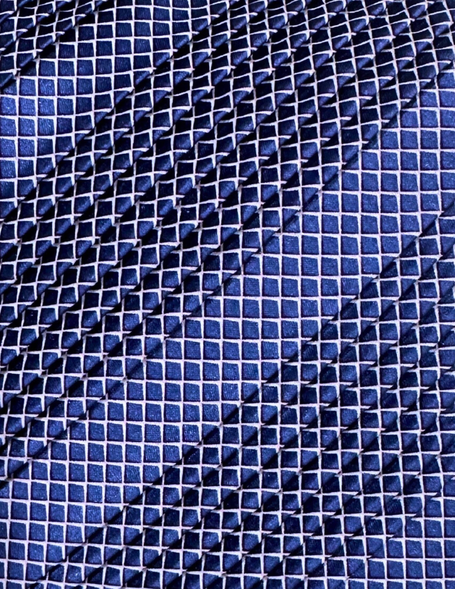 BRIONI, Tie, Pleated, Blue, Handmade, Silk: Brand: Brioni, Italy, Handmade Color: Blue (Color appearance/shade can vary due to factors including lighting, monitors, etc.) Pattern: Pleated Material: 100% Silk Width: 3 3/4 inch (9cm) Eligible for