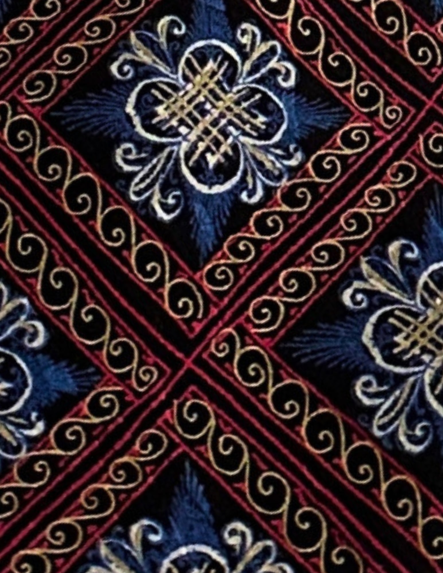 BRIONI, Men's Tie, Multicolor, Handmade, Silk: Brand: Brioni, Italy, Handmade Color: Multicolor, Red/Blue/Silver/Gold (Color appearance/shade can vary due to lighting, monitors, etc.) Material: 100% Silk Width: 3 3/4 inch (9cm) Eligible for In-Hou