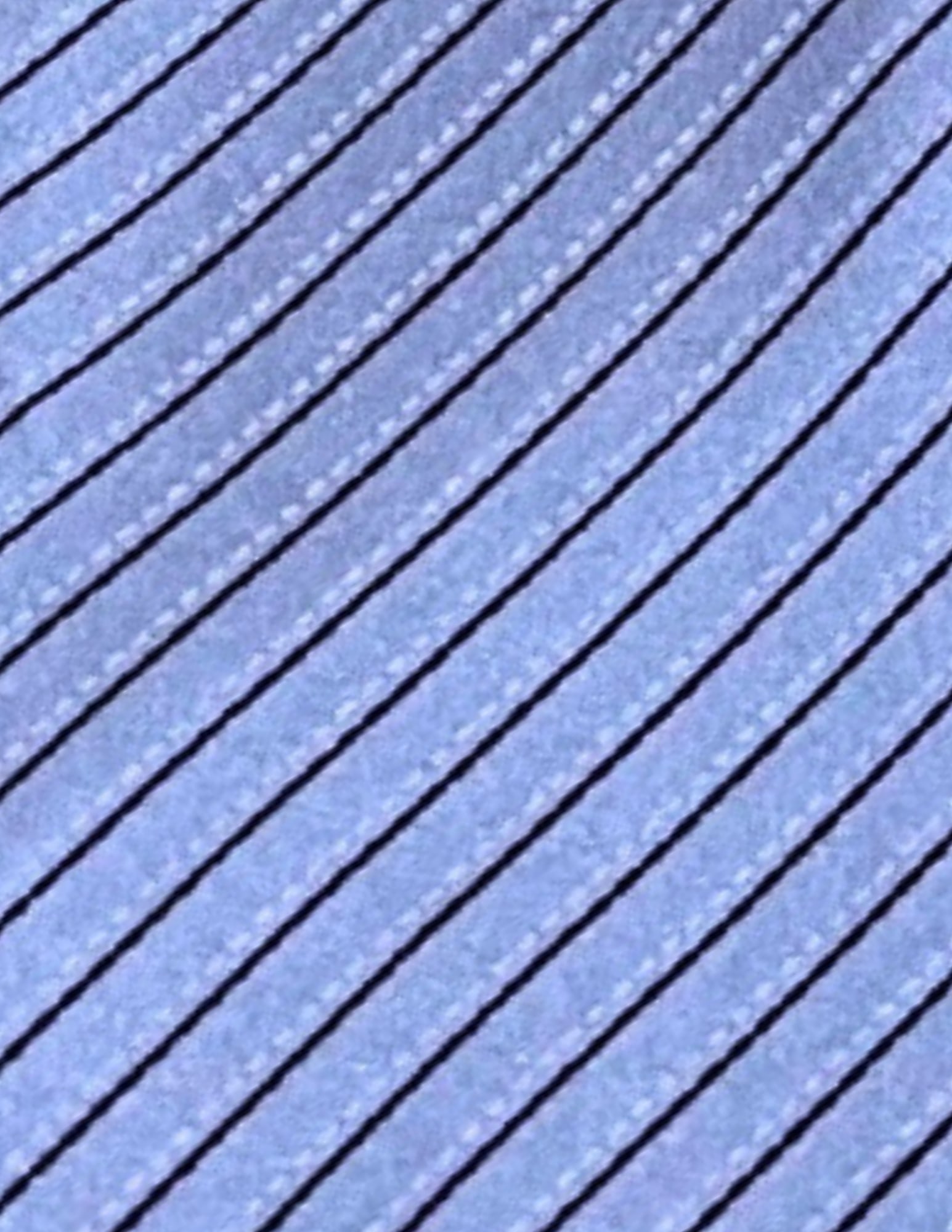BRIONI, Men's Tie, Light Blue, Handmade, Stripe, Silk: Brand: Brioni, Italy, Handmade Color: Light Blue (Color appearance/shade can vary due to lighting, monitors, etc.) Pattern: Stripe Material: 100% Silk Width: 3 3/4 inch (9cm) Eligible for In-House Shi