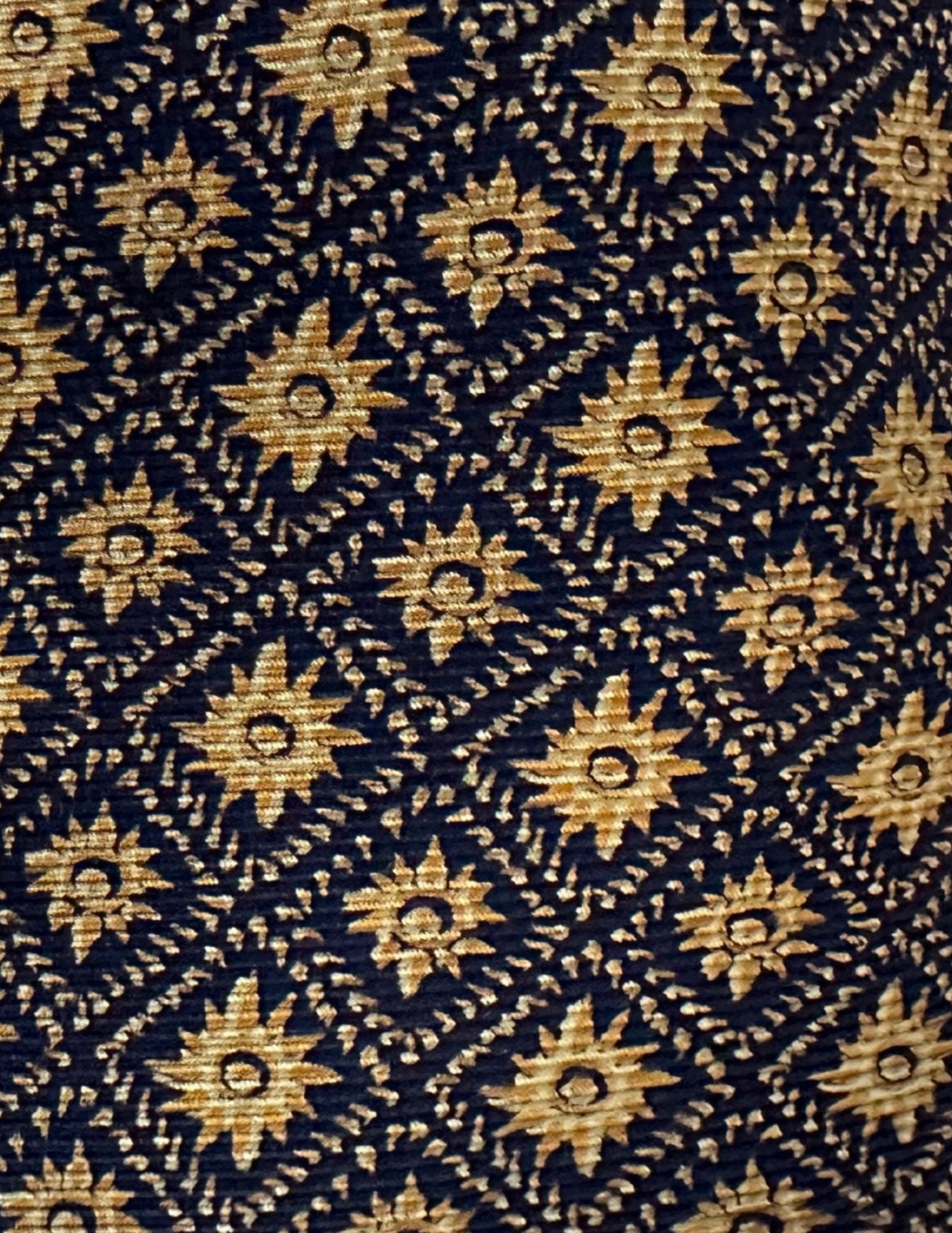 BRIONI, Men's Tie, Black Gold, Starburst, Handmade, Silk: Brand: Brioni, Italy, Handmade Color: Black/Gold (Color appearance/shade can vary due to factors including lighting, monitors, etc.) Pattern: Geometric with Starburst Material: 100% Silk Width: 3 3/4